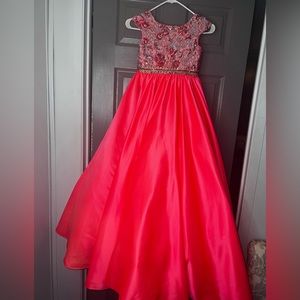 Coral Dan Dan li pageant dress. Girls size 8